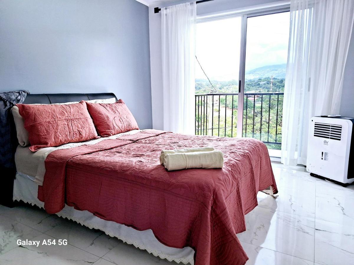 Victoria House Hostel San Isidro De El General Εξωτερικό φωτογραφία